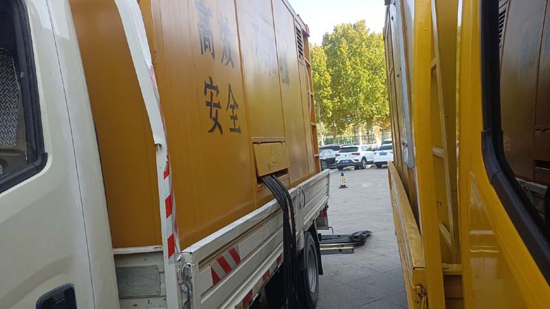 宏伟如何判断柴油发电机组和UPS电源的切换时间是否符合要求？
